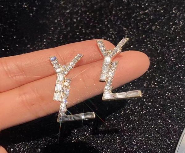 

charm designer fashion earring women diamond love earrings premium jewelry accessories couples letter stud earrings popular luxury3851832, Golden