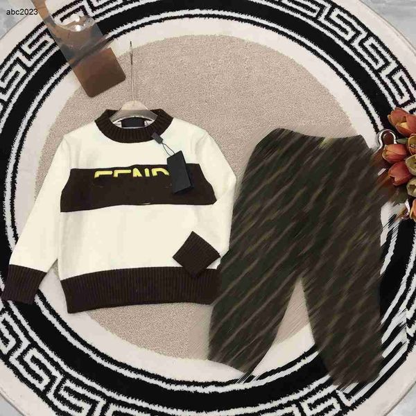 

new baby clothes designer tracksuits kids autumn suit size 100-150 cm 2pcs round neck knit sweater and letter over printed jeans aug30, White
