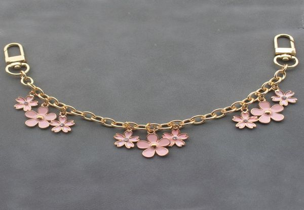 

keychains luxury bag charm chain keychain for women pink flower pendant decoration accessory metal buckle ring birthday giftkeycha6950561, Silver
