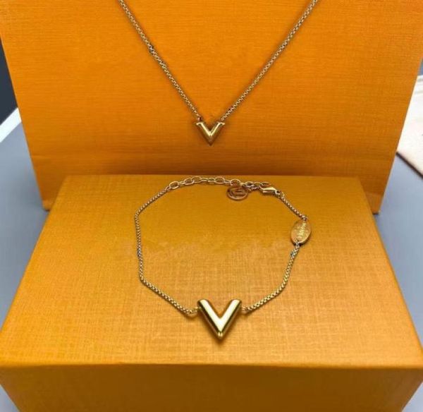 

luxury women039s jewelry 18k gold v letter pendant necklace fashion party bracelet holiday gift6486193, Silver