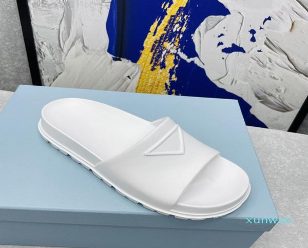 

triple black white rubber slides for man woman slipper spring summer beach mules sandals designers flat slide lugged rubber tread sole594777