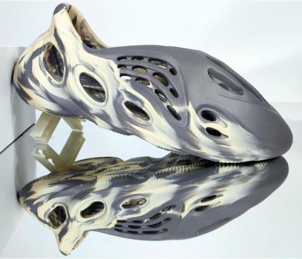 

slide slider slippers runners yeeyzs fashion slides children kids slippers sandals shoes triple black white red resin bone desert sand me 05