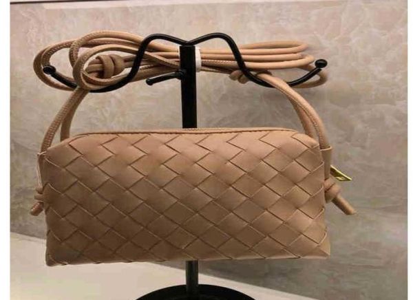 

single classic square designer ladies bags bag 2023 s shoulder woven messenger leather simple fashionable small iia2322798