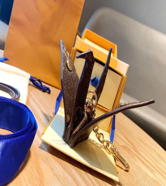 

keychain brand designer key chain mens luxury car keyring womens buckle keychains handmade leather men women bags pendant accessor3564094, Silver