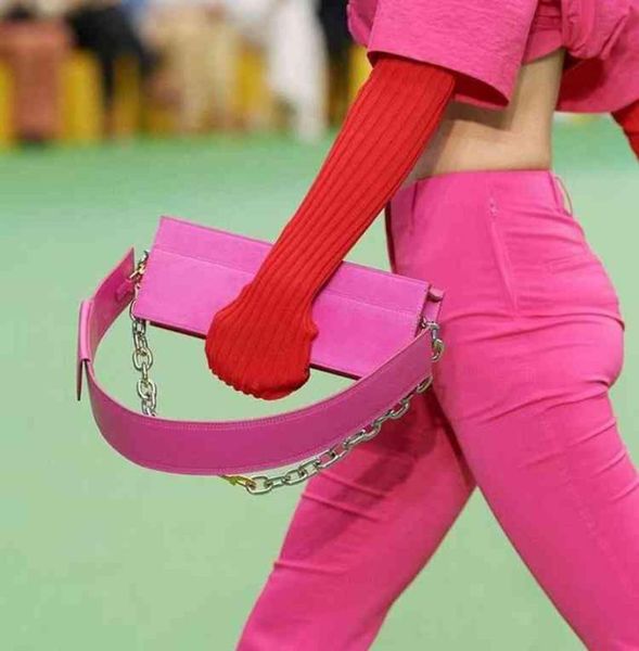 

women luxurys designer handbags french minority design highgrade texture single shoulder messenger hand carrying chain c36441778