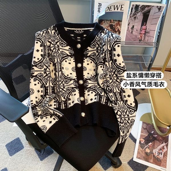 

designer sweater men wome european beaded jacquard sweater for women 2023 early spring retro temperament cardigan sweater jacket top, White;black