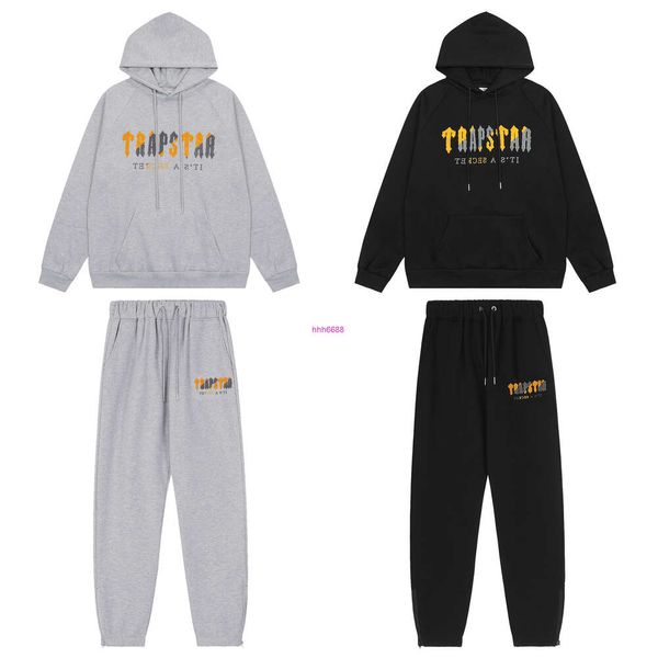 

men and women hoodie sweatshirt trapstar fashion brand gradient letter tiger head towel embroidered plush hooded sweater casual sports set b, Black