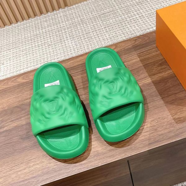 

luxury woman slide designer sandal man waterfront mule embossed rubber waterproof slipper summer flip flop beach outdoor shoe with box, Black