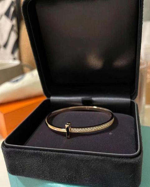 

bracelet designer luxury women diamondset bracelets fashion style valentine039s day gift jewelry temperament versatile couple8376946, Golden;silver