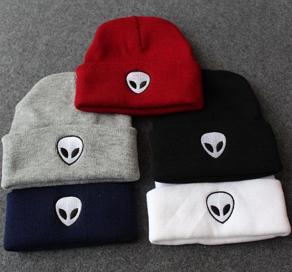 

2020 men women autumn new designers knitting alien skull cap embroidery wool knitted hat men and women in autumn and winter warm h5795046, Blue;gray
