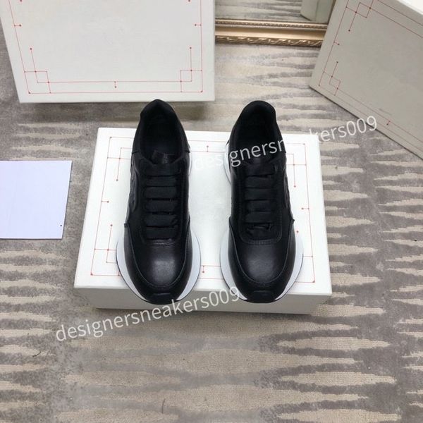 

2023 designer woman shoe leather lace up men fashion platform oversized sneakers white black mens womens velvet suede casual shoes size35-45