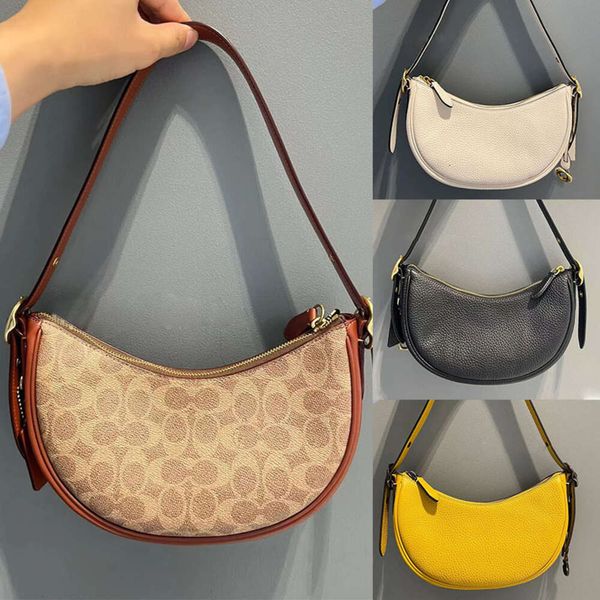 

women's designer bags tote bag girl 2023 olai new brown old flower underarm luna crescent half moon litchi pattern shoulder factory dir
