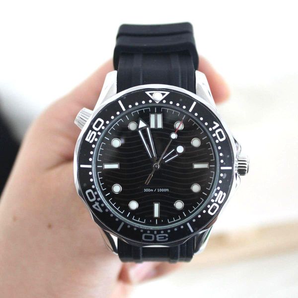 

mens luxury watch designer watch movement watch machinery automatic hour hand mechanical movement rubber strap watch fashion movement watche, Slivery;brown