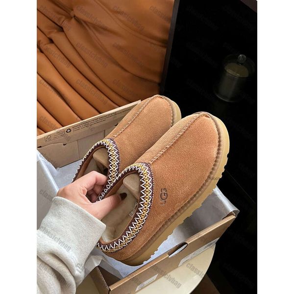 

slip-on classic platform ugglies wool winter slippers ultra mini boots boot tasman womens tasmans suede tazz blend comfort fur designer boot