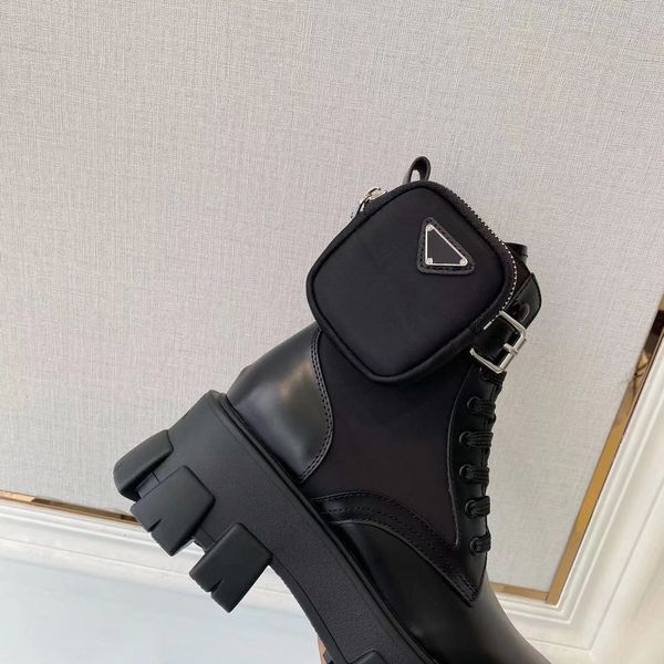 

2024 designer boots women's pull-on with pouch matte patent leather inverted triangle buckle luxury brand ankle boots black beige white