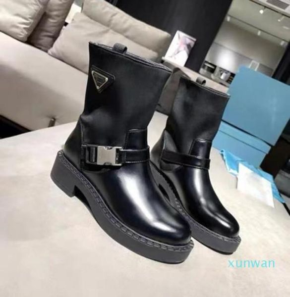 

autumn and winter black p round head short boots triangle flag tube boots female thick with buckle p retro chelsea boots7479222