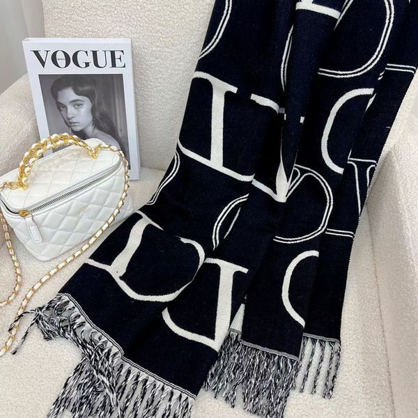 

Echarpe Silk Scarf Women Designer Cashmere Scarf Full Letter Printed Scarves Man Soft Touch Warm Wraps with Tags Autumn Winter