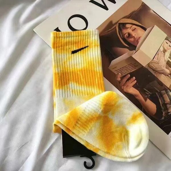 

2023 10 color high fashion brand men's cotton socks cupcake women's long tie dye matching color sports korean couple tube athletic, Black;white