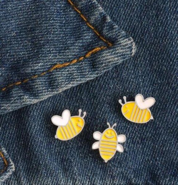 

cartoon mini bee brooch cute animal enamel pin children backpack metal badge jackets lapel pins women men jewelry gifts gd1319075820, Gray