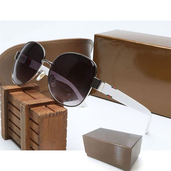 

designer womans sunglasses 4242 luxury mens sun glasses uv protection men eyeglass gradient metal hinge fashion women242p, White;black