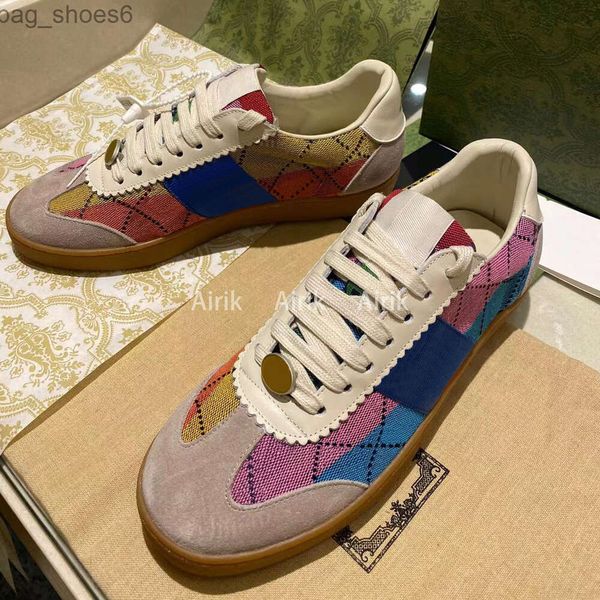 

2023 comfortable board shoes luxury designer sneakers running vintage leather women's casual bee casual comfortable and versatile sneak, Black