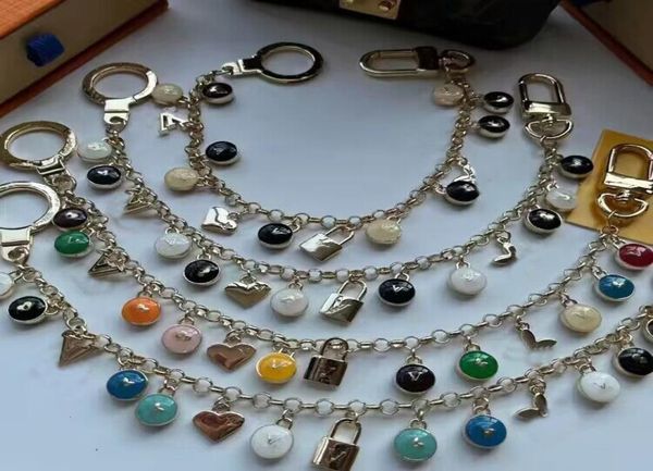 

keychain luxury designer brand key chain men carkeyring women buckle keychains bags pendant exquisite gift with box d7401898, Silver