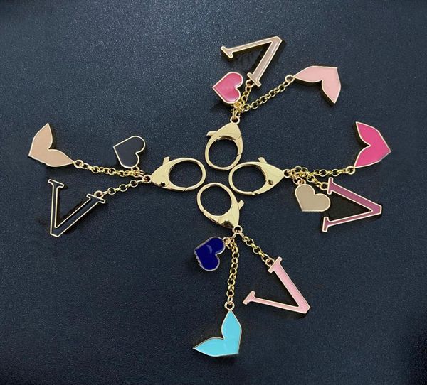 

fashion trendy luxury designer keychains classic mens key buckle letter silver gary keyrings womens bag handbags pend9475079