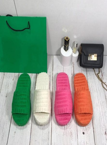 

2023 slippers sandals women designer slides fabric rubber fur cotton outsole grass green thick bottom slipper wedge fluffy resort 7003942, Black