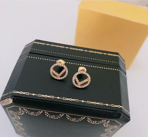 

luxury designer earrings stud gold letters crystal diamond classic simple earrings round brand jewelry earring for wo4411472, Golden;silver