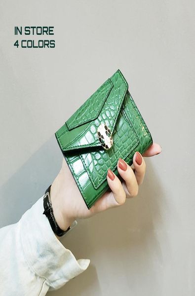 

women039s vintage wallet alligator 4 colors money bag retro korean short style multicard case ladies purses money bag credit c9076238, Red;black