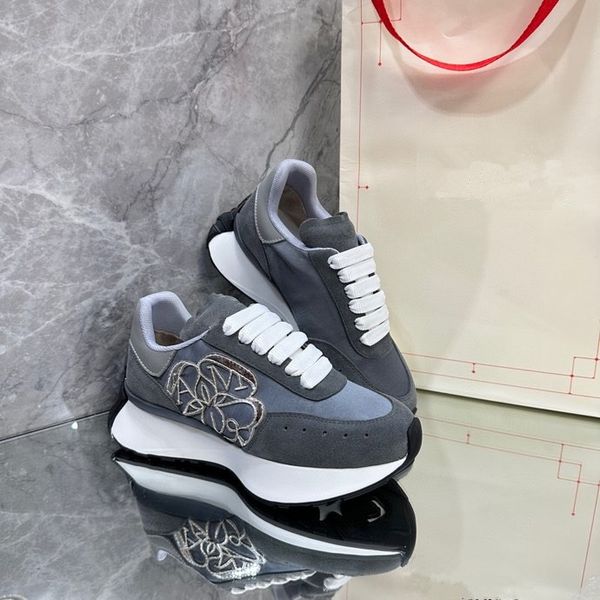 

2023 designers casual shoes women sneaker cowhide fashion lady flat designer running trainers letters shoe sneakers size35-46 xsd221108, Black