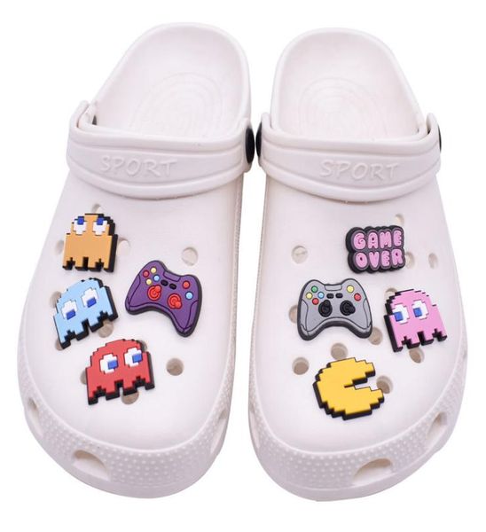

100pcs game fans charms soft rubber shoe accessories charm pvc bracelet decoration buckcle3212701, White;pink
