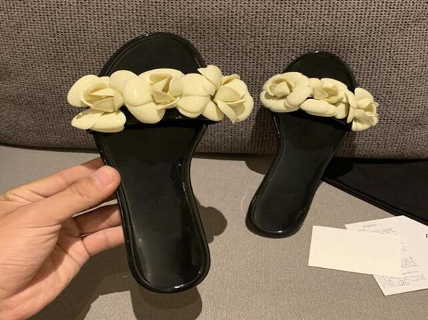 

2021 summer brand design camellia flower women jelly shoes slippers summer flip flops beach sandals flats ladies slides8016757, Black