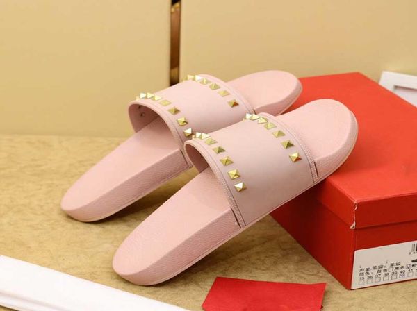 

fashion luxury designer women men slippers sandals ladies beach slipper tide male rivet stud slippers nonslip leather mens casual2324592, Black