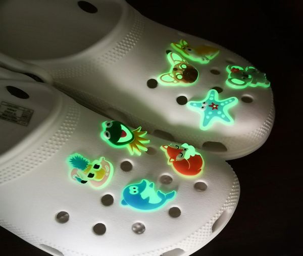 

100pcs custom soft rubber pvc cute animals glow shoe charms jibitz for shoe accessories glowing up in the dark2432466, White;pink