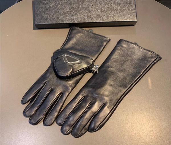 

fashion woman leather designer gloves winter handschuhe mittens womens luxury glove five fingers mitts 2 size designers mens glove2554145, Blue;gray