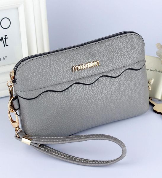 

hand girl in luxurys bags women039s bag 2021012345678881370