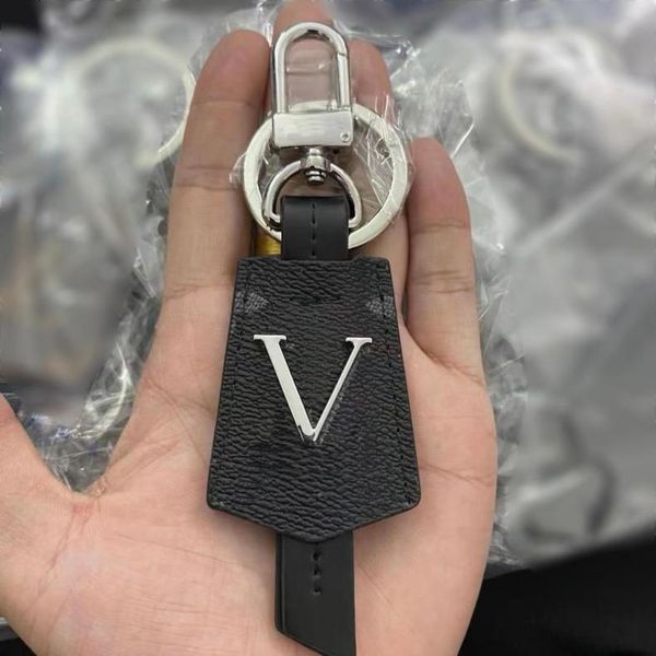 

3 styles luxury designer keychain genuine leather rope classic keychains multifarious letter key buckle mens womens bag pendant or4035878, Silver