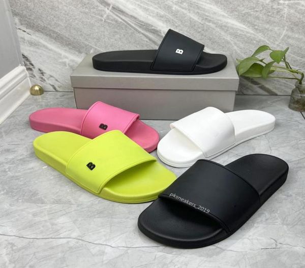 

2023 paris slipper sliders mens womens summer sandals beach slippers ladies flip flops loafers black white red green slides chauss3666012