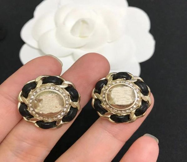 

fashion earring crystal ear stud charm girl earrings simple size for lady new design jewelry supply3891590, Golden;silver
