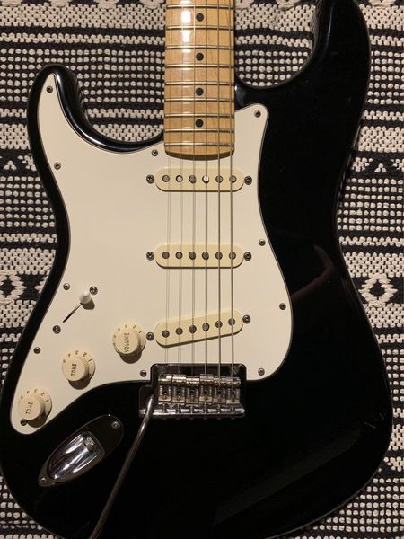 

final american st lefty electric guitar as same of the pictures