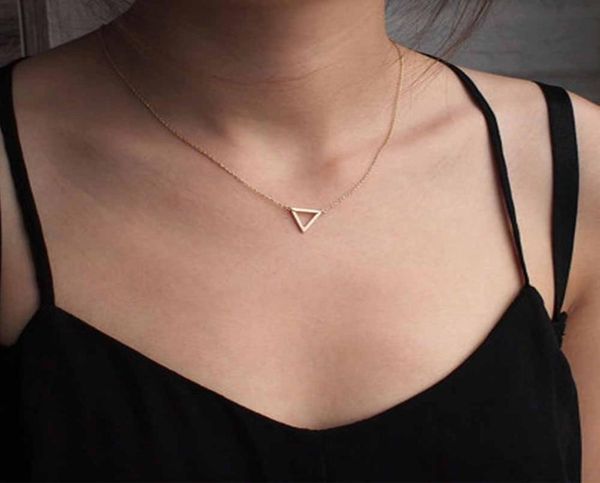 

simple metal hollow triangle short necklace0123456789703234, Silver