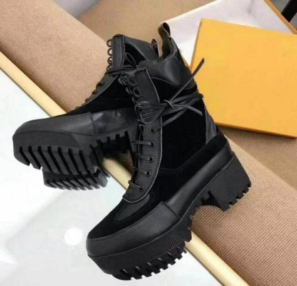 

2018 new laced boots thick boots martin boots modern and casual combination releasing queen039s strong aura and high 5cm wa4677793, Black