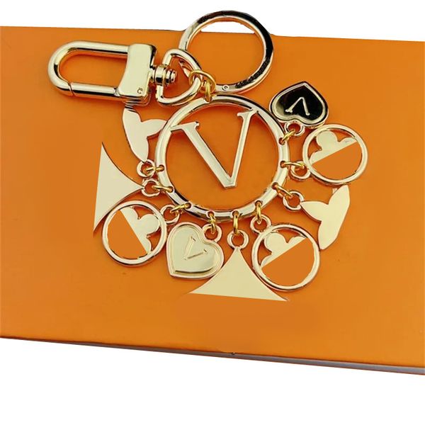 

luxury pendants key chain mens carabiner keychains car keyring designers keychain female bags decoration letter flower v keys ring, Silver