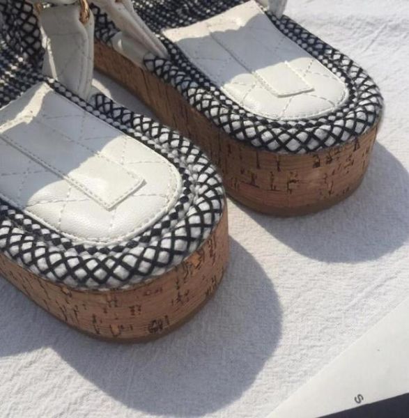 

luxury thickbottomed muffin bottom sandals and slippers fashion brand open toe comfortable nonslip wedge female leisure5172839, Black