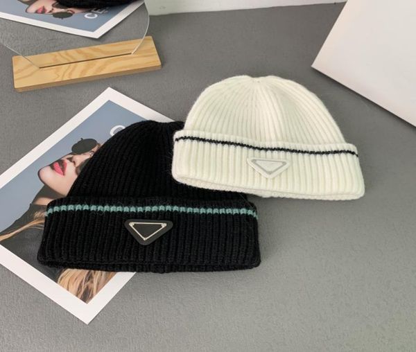 

famous designer casual letters woolen cap female winter korean style couple knitted hat warm hatband logo9011009, Blue;gray