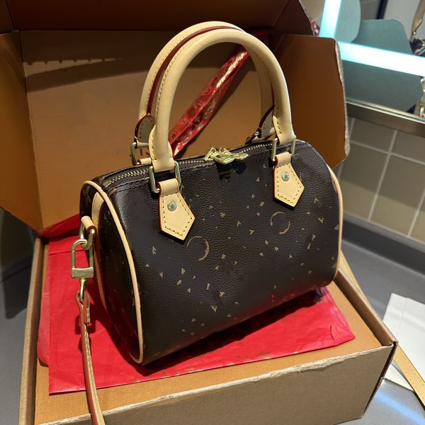 

leather m81085 mini handbags tote bag luxurys nano 20 speedy fashion travel clutch bag womens mens m46234 designers classic shoulder cross b