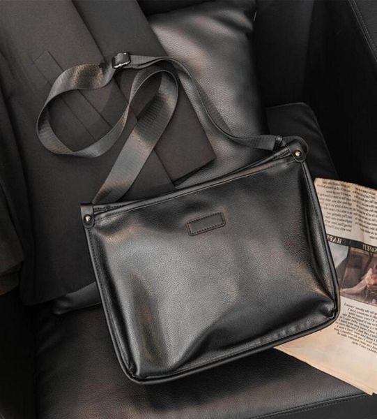 

whole factory men shoulder bag 4 styles british style plaid postman bag street super flip color matching leather handbag simpl5096230