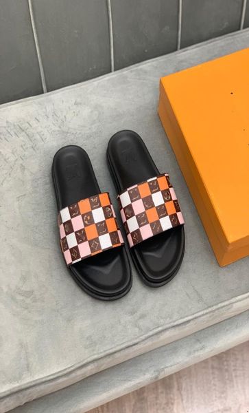 

2021 luxury men slippers indoor home summer beach ourdoor slides ladies solid slipers platform mules shoes designer man flats zapa7884714, Black