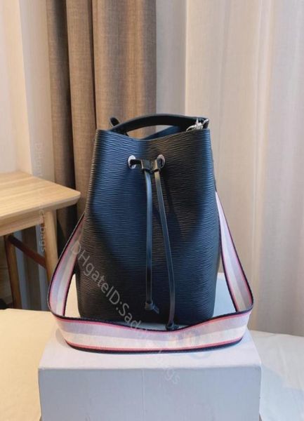 

2021 ss lady wallets neonoe bb famous designers shoulder bags women classic wallet bucket bag all match coins handbags ladies hand8040792, Red;black